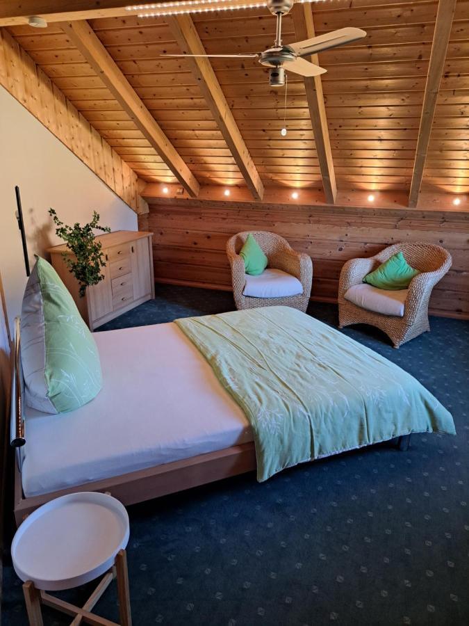 Steewer Landhaus Gemuetliche Ferienwohnung Bis 6 Pers In Ruhiger Ortsrandlage Stebach Exteriér fotografie