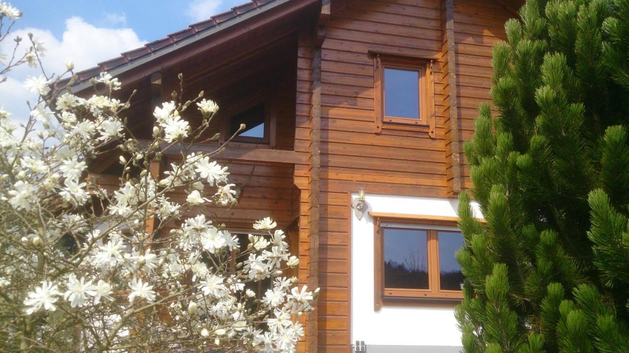 Steewer Landhaus Gemuetliche Ferienwohnung Bis 6 Pers In Ruhiger Ortsrandlage Stebach Exteriér fotografie