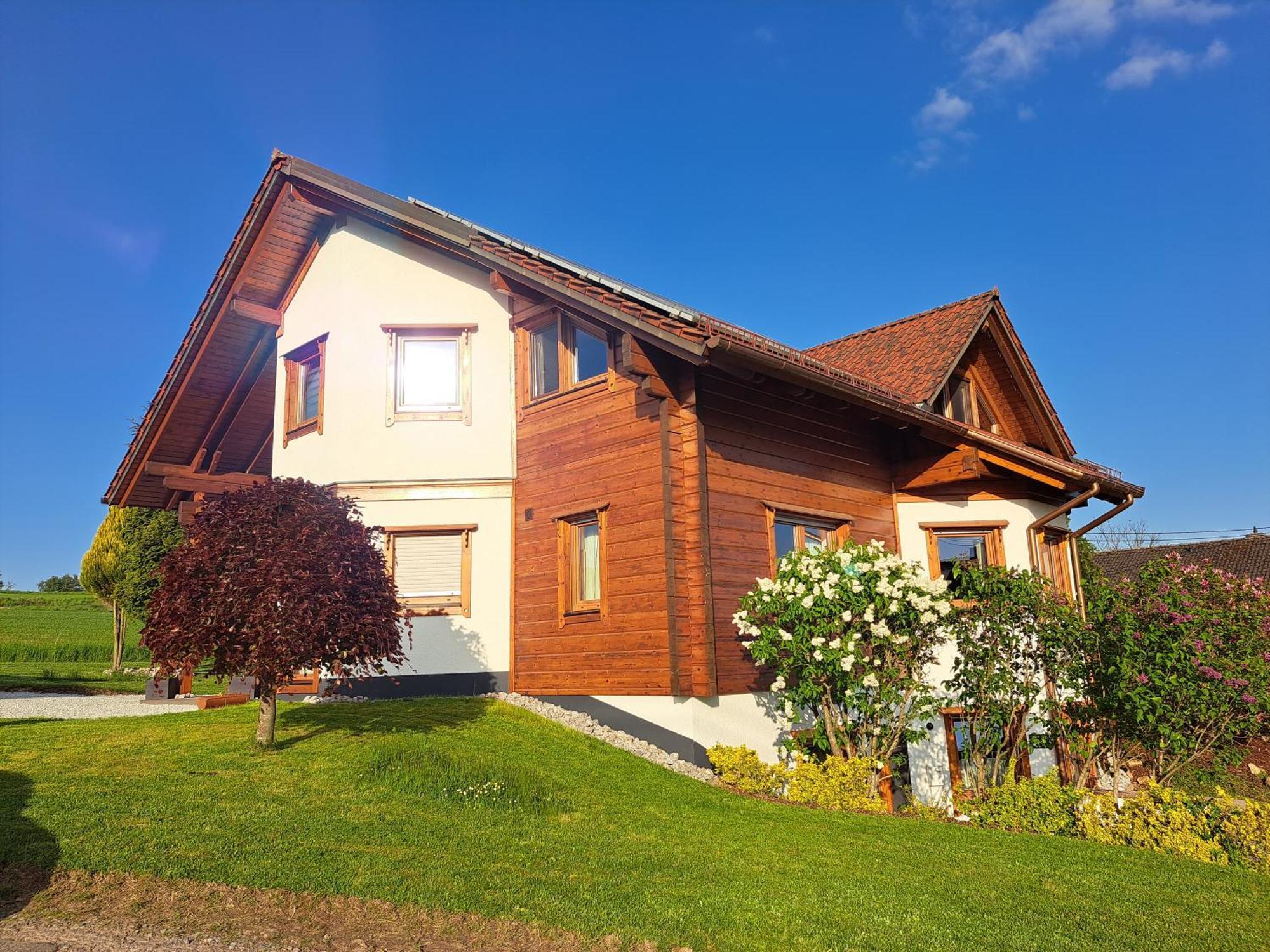 Steewer Landhaus Gemuetliche Ferienwohnung Bis 6 Pers In Ruhiger Ortsrandlage Stebach Exteriér fotografie